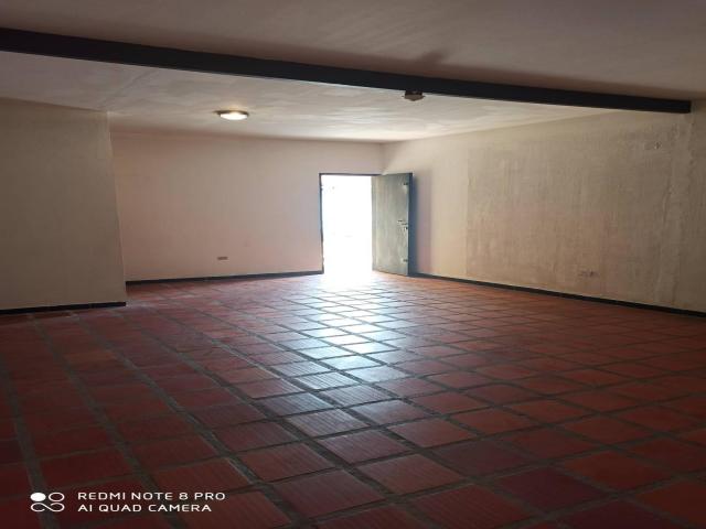 #207758 - Local / Casa Comercial para Alquiler en  Naguanagua - G