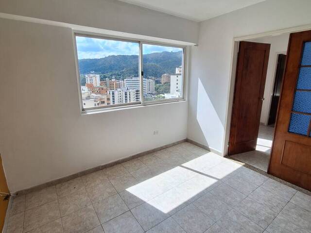 #24072 - Apartamento para Alquiler en Valencia - G