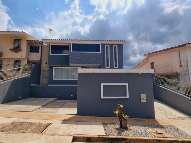 #24123 - Casa para Venta en Valencia - G