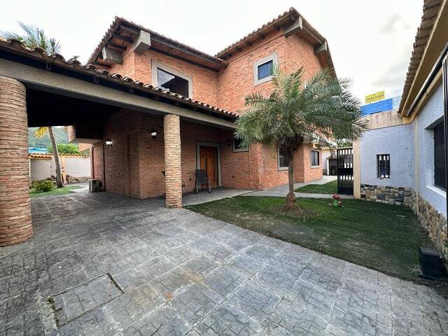 Venta en Chalet Country - San Diego